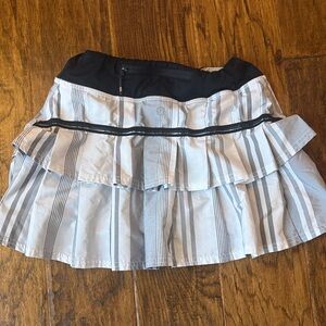 Lululemon Athletica Black and Gray Striped Mini Skirt